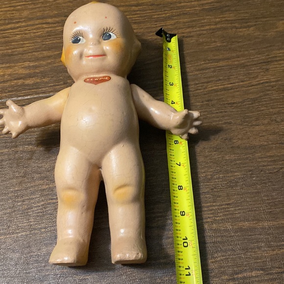 VINTAGE 1932 KEWPIE: Large 10" Composition Doll w Spring Jointed Arms - Picture 6 of 6